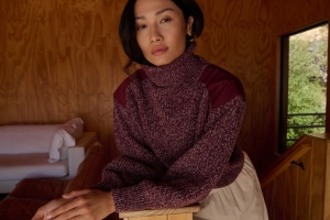 PEPPER-PATCHED-SWEATER-91193MEWH_HPOR_YULIA_S8